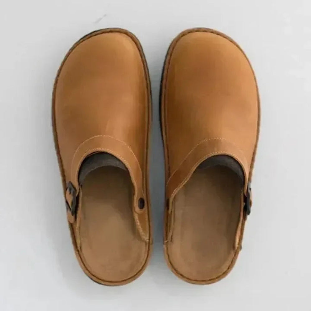Finn | Men’s Rustic Slip-On Clogs