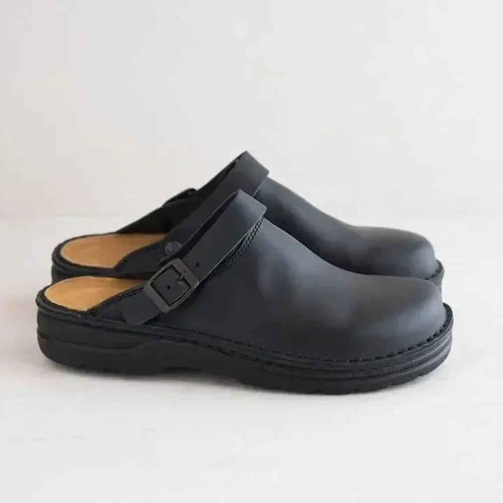 Finn | Men’s Rustic Slip-On Clogs